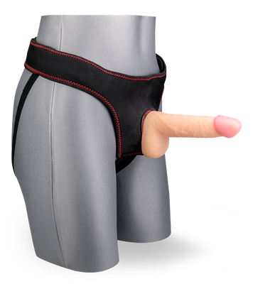 Realistic strap on dildo 7.00 inches